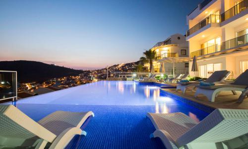 Villa Falcon Exclusive — 2