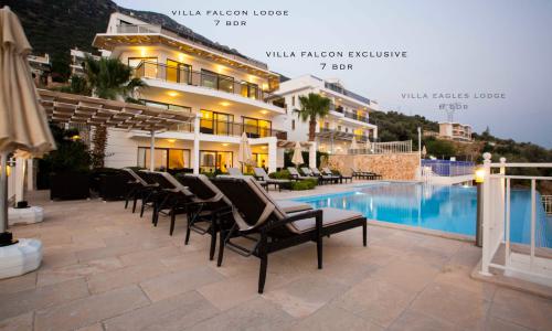 Villa Falcon Lodge — 5