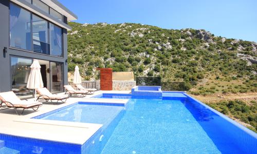 Villa Falez — 3