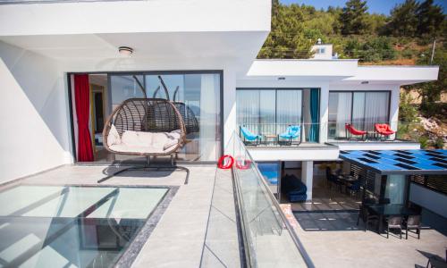 Villa Fantastik — 41