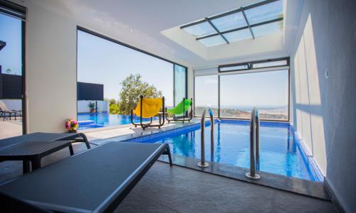 Villa Fantastik — 7