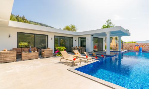 Villa Ferzan — 8