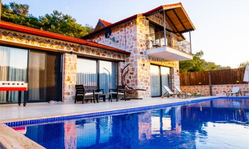 Villa Fiesta — 8