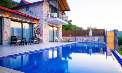 Villa Fiesta — 28