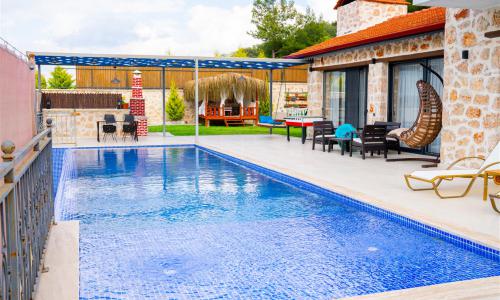 Villa Fiesta — 137