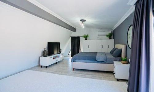 Villa Frame House — 27