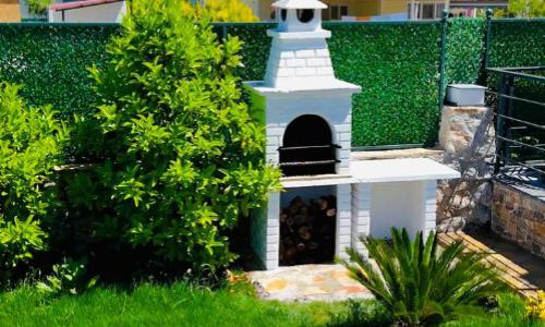 Villa Frame House — 12