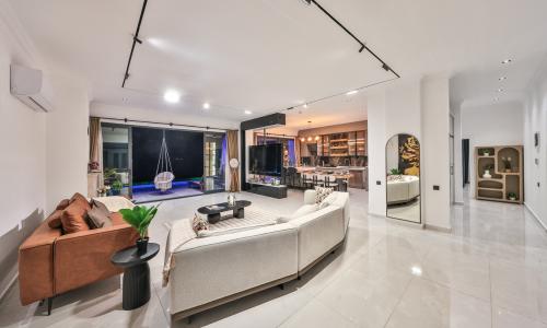 Villa Free — 56