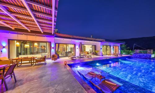 Villa Free — 34
