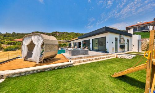 Villa Free — 12