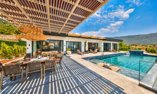 Villa Free — 11