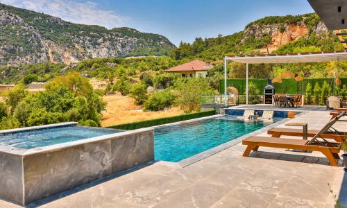 Villa Free — 144