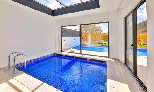 Villa Garden — 25