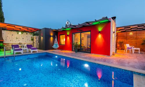 Villa Gece Üzümlü