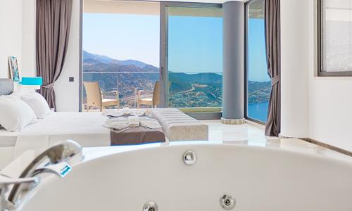 Villa Unlimited — 5