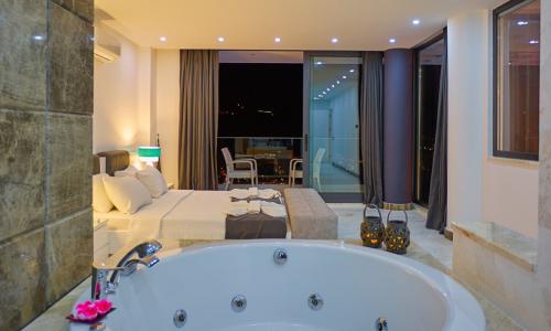 Villa Unlimited — 8