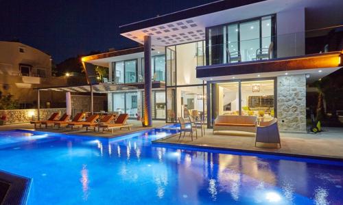 Villa Unlimited — 1