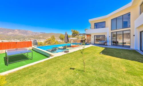 Villa Glass House — 4