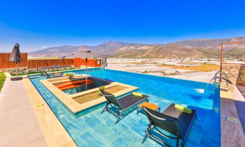 Villa Glass House — 12