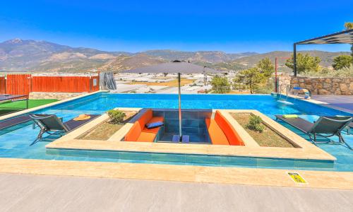 Villa Glass House — 14