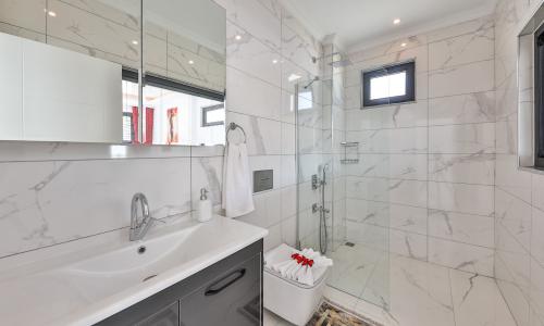 Villa Granada Duo — 27