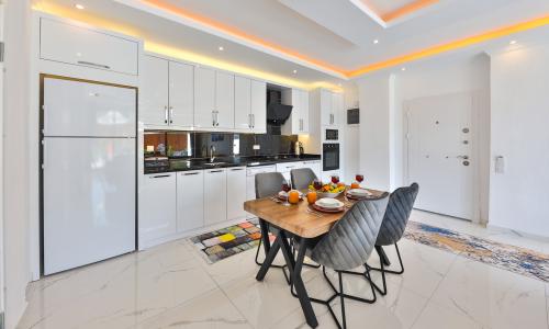Villa Granada Duo — 33
