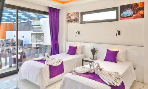 Villa Granada Duo — 40