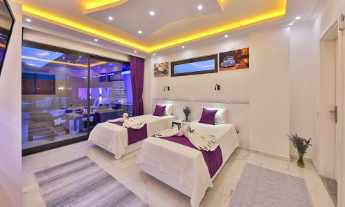 Villa Granada Duo — 47