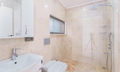 Villa Grand Emora 2 — 98
