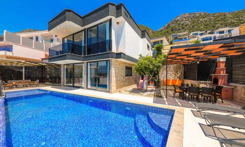 Villa Grand — 1