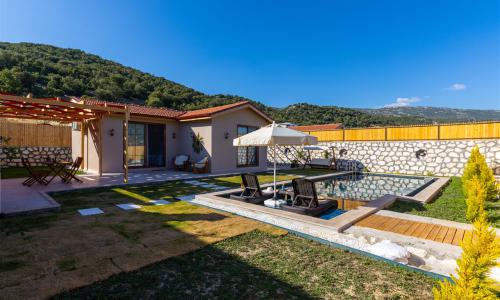 Villa Green — 16