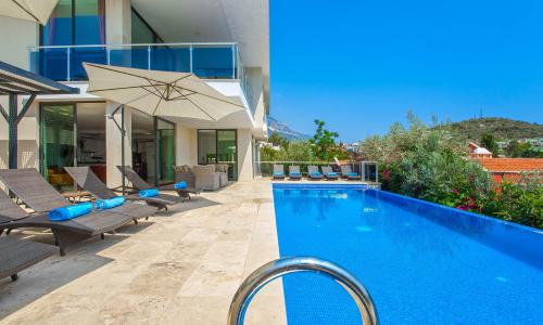 Villa Greenscape — 2