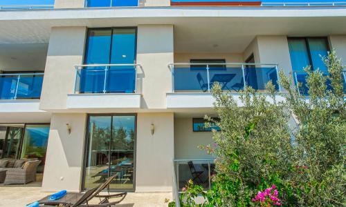 Villa Greenscape — 7