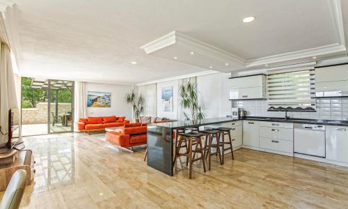Villa Greenscape — 60