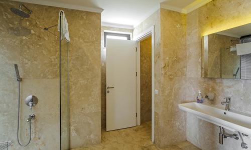 Villa Greenscape — 75