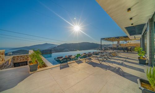 Villa Grey Falcon — 16