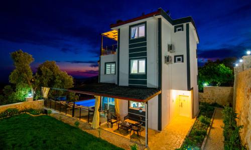 Villa Güçlü — 8