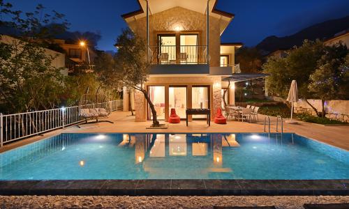 Villa Hermes 1 — 2