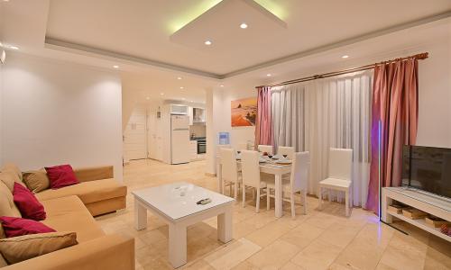 Villa Hermes 1 — 55