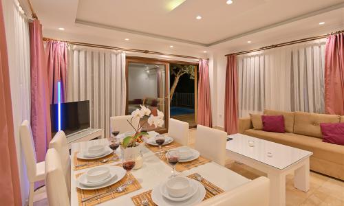 Villa Hermes 1 — 28
