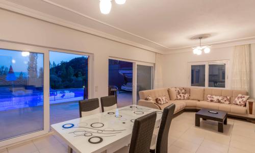 Villa Heves — 53