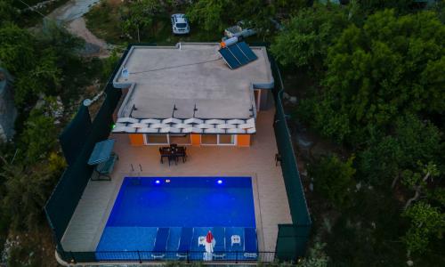 Villa Heves — 14