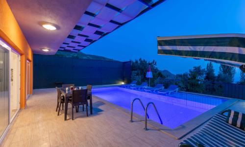 Villa Heves — 10
