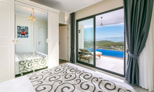 Villa Hills Excellence — 52