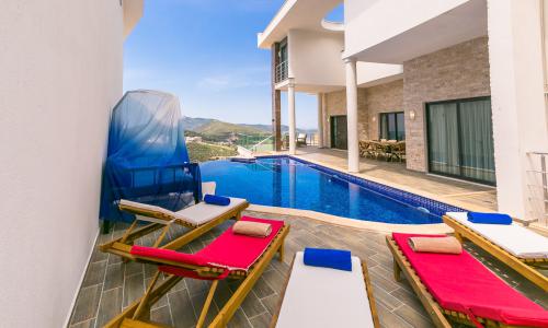 Villa Hills Excellence — 2