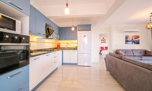Villa Hills Spring — 12