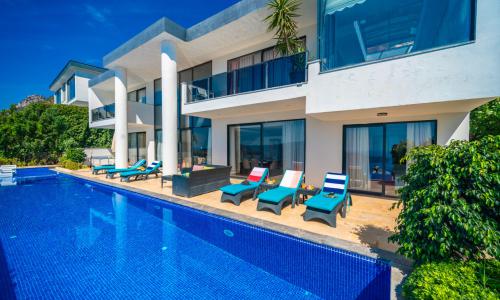 Villa Hyperion — 35