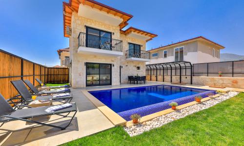 Villa Kaşlı 1 — 3