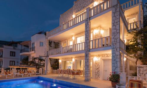 Villa Ketchy — 3