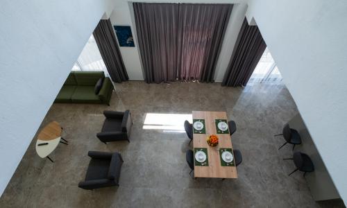 Villa King — 23
